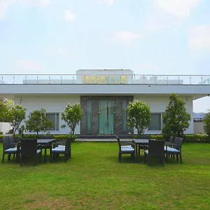  Villa Aravali India
